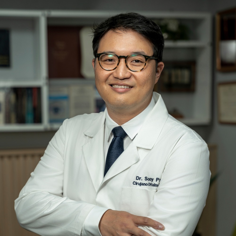 Conoce al Dr. Sony Park Yoo: Excelencia en Salud Visual y Especialista en Glaucoma